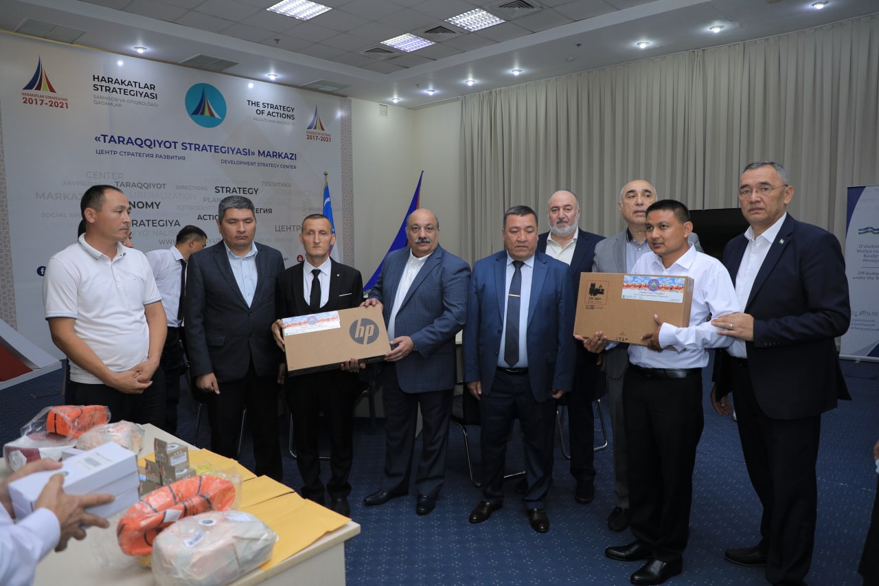 Мактаб-интернат ўқувчиларига махсус жиҳозлар тақдим этилди