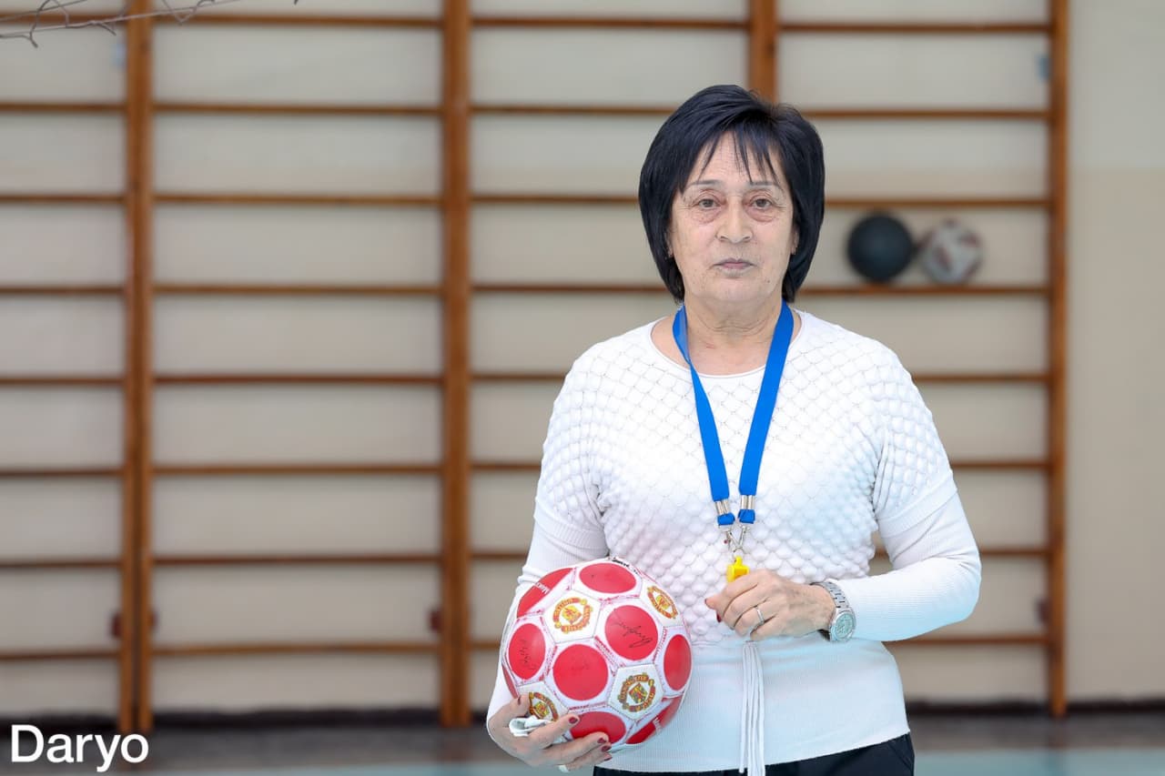 Навбатдаги «Замонамиз қаҳрамони» 70 ёшида жисмоний тарбия фанидан дарс бераётган устоз бўлди