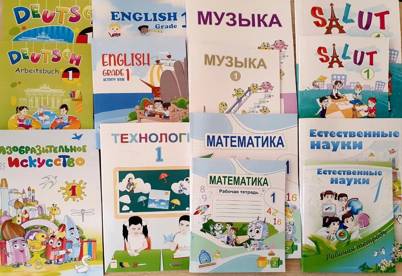 Представители СМИ ознакомились с процессом создания книг нового поколения в ходе Пресс-тура