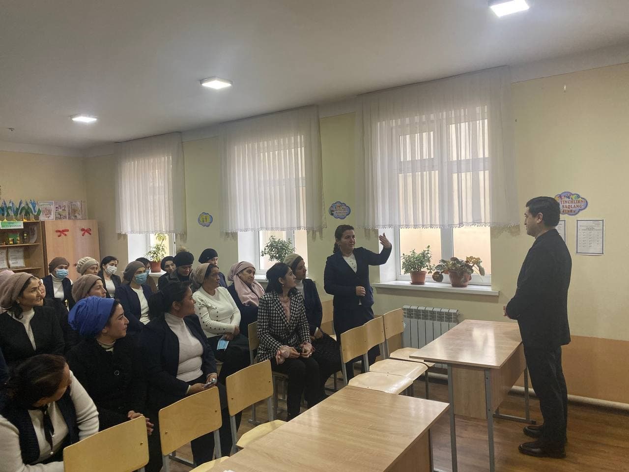 «Никто не имеет права обижать учителя» - министр народного образования встретился с учителями Мархаматского района