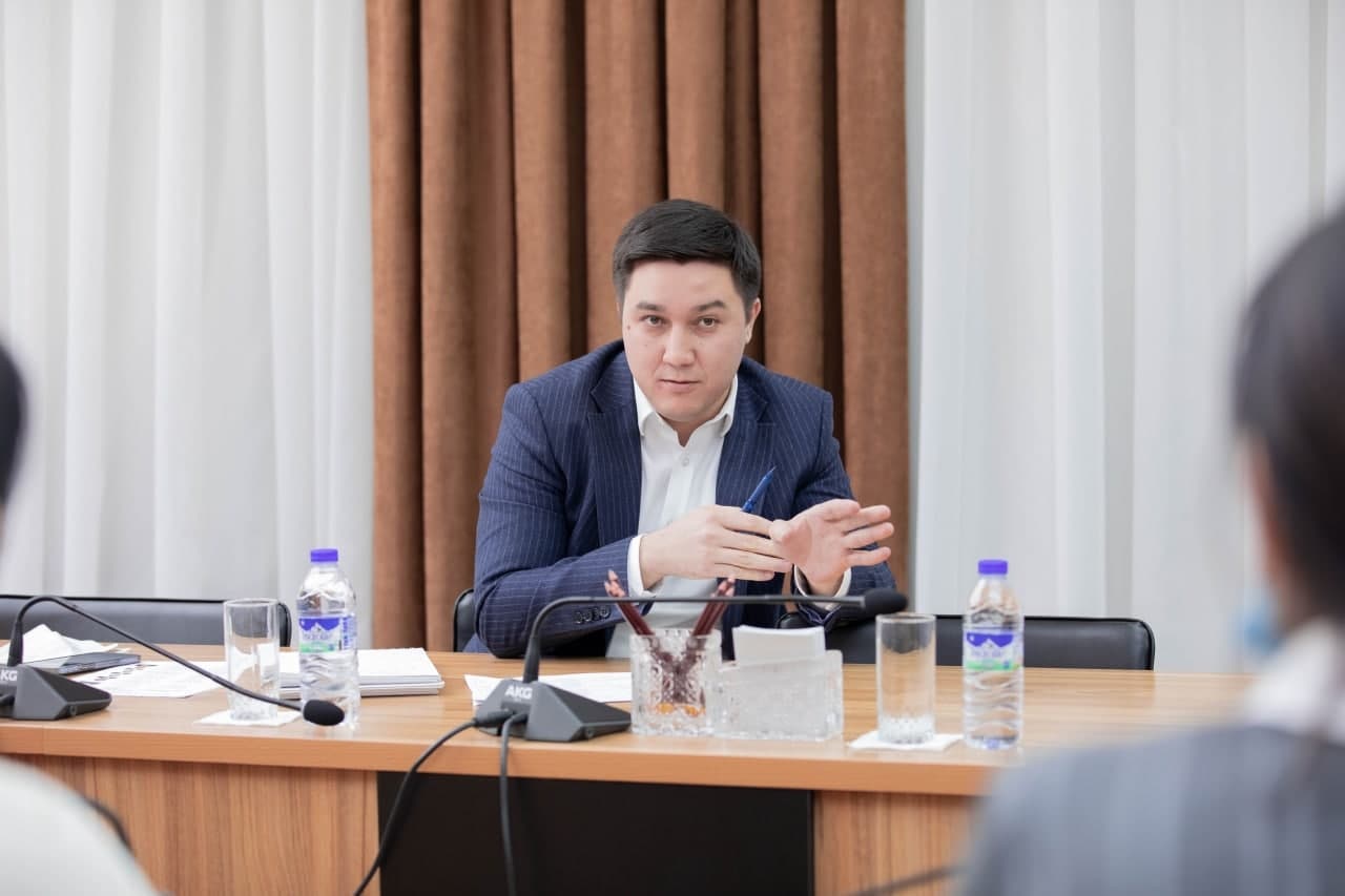 Халқ таълими вазирининг ўринбосари фуқаролар қабулини ўтказди