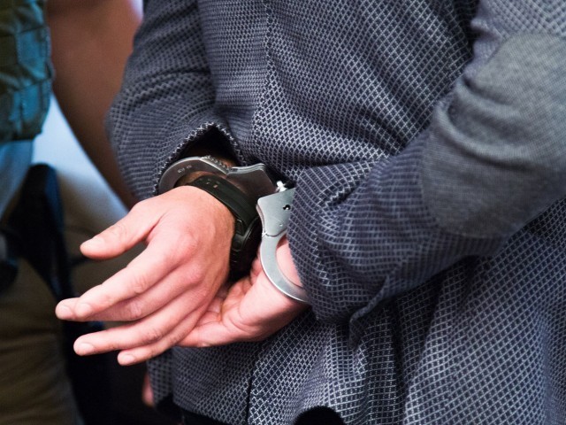 В Кашкадарье задержаны трое сотрудников управления народного образования