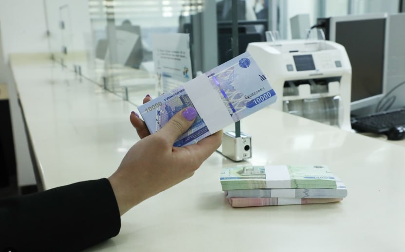 «1 октябрь — Ўқитувчи ва мураббийлар куни» муносабати билан ҳамма ўқитувчилар 490 минг сўмдан мукофот пули олишга ҳақли