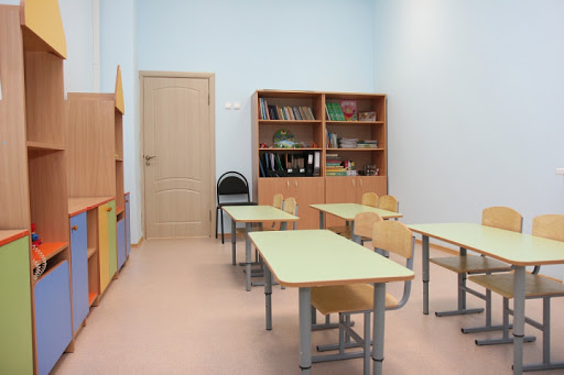 Правильно ли автоматически сокращать класса в школах?‌‌