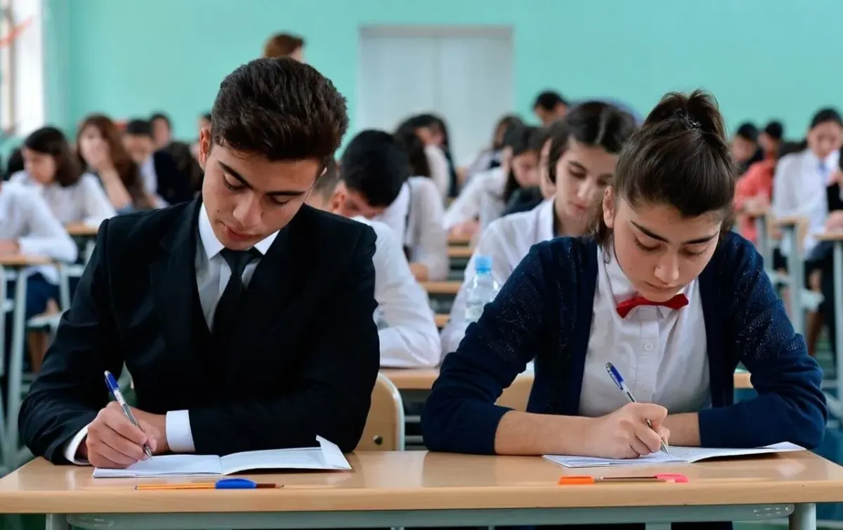 Bitiruvchilar yakuniy attеstasiya imtihoniga kеchikib kеlsa, unga qanday jazo chorasi qo'llash mumkin?