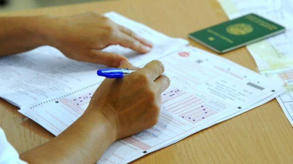 Maktabdagi soʻnggi 6 yillik oʻrtacha baholar test sinovi balliga qoʻshilmaydi — Prezident farmoni