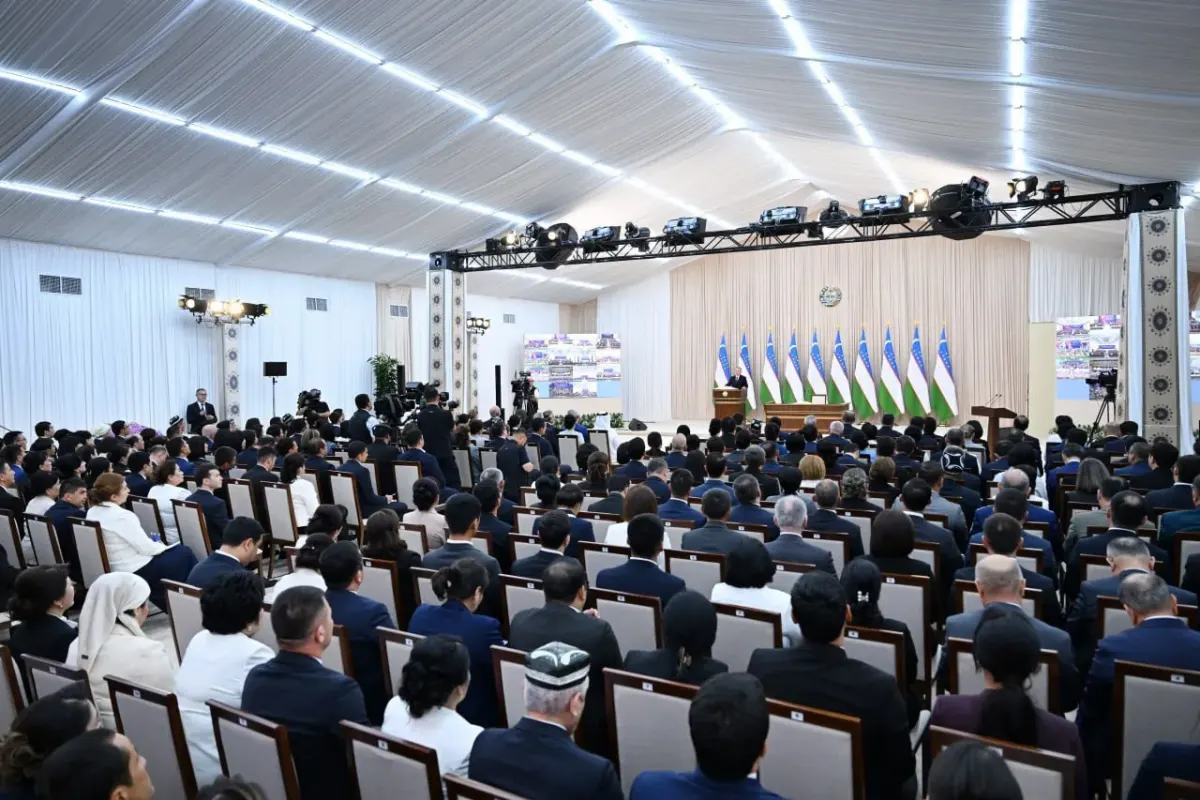 O‘qituvchi va murabbiylar kuni oldidan Shavkat Mirziyoyev o‘qituvchilarni qo‘llab-quvvatlash bo‘yicha qator tashabbuslarni ilgari surdi